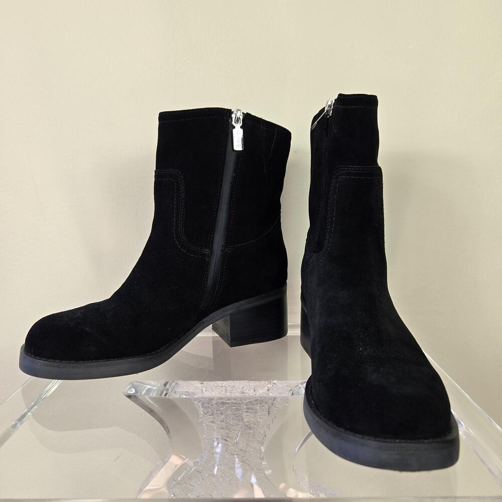 Blondo Chyler Boots Womens Size 8 Black Suede Waterproof Ankle Zip Booties